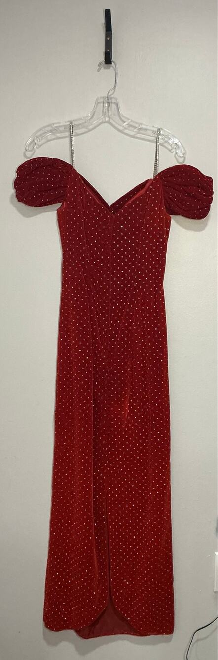 Vintage Loralie Originals off the shoulder Red Velvet and Gold Sz 4